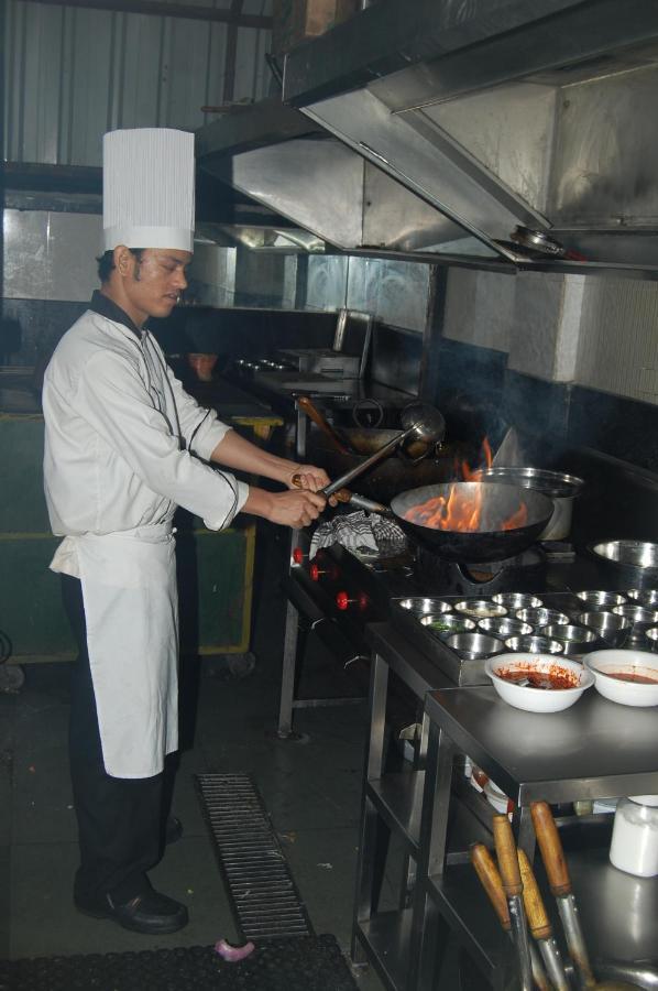 Hotel Aishwarya Residency Navi Mumbai Luaran gambar